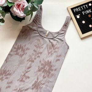 Aritzia T.babaton Bowie tank top -body con